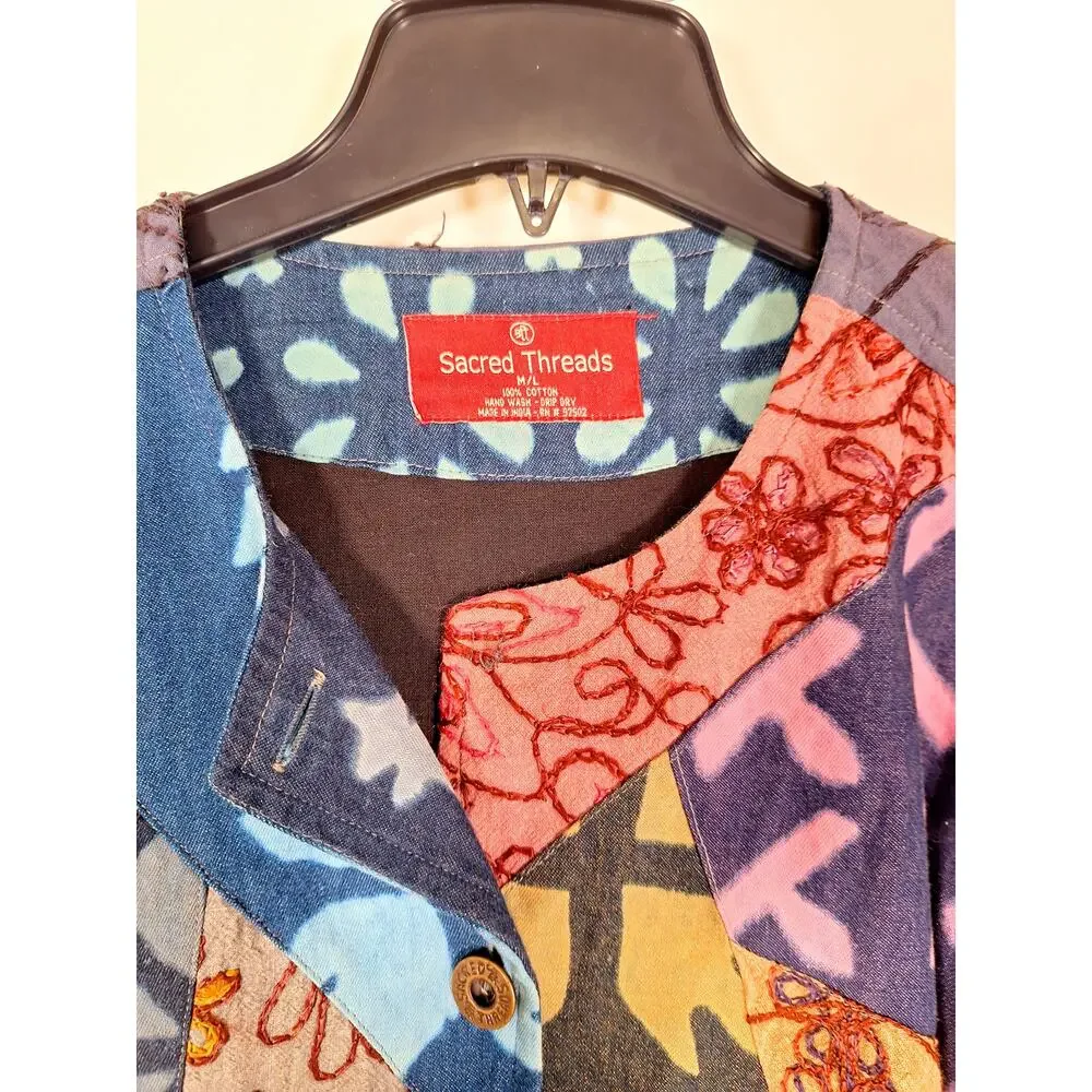 Vintage Sacred Threads Women's Multicolored Quilted Jacket with Pockets M/L